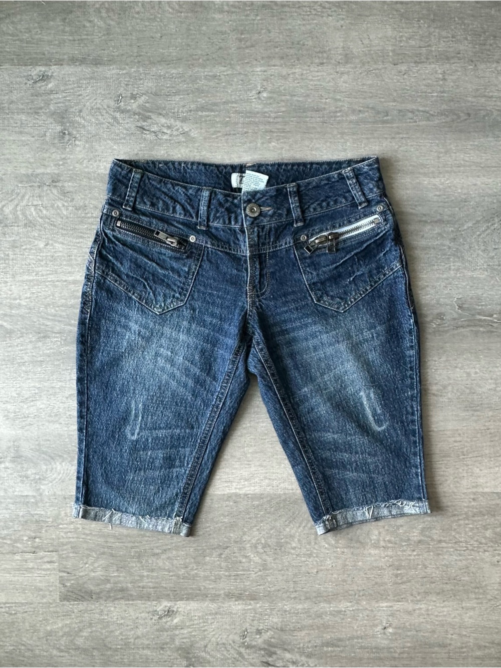 Y2K 725 Originals Low Rise Dark Wash Denim Bermuda Shorts - Women's